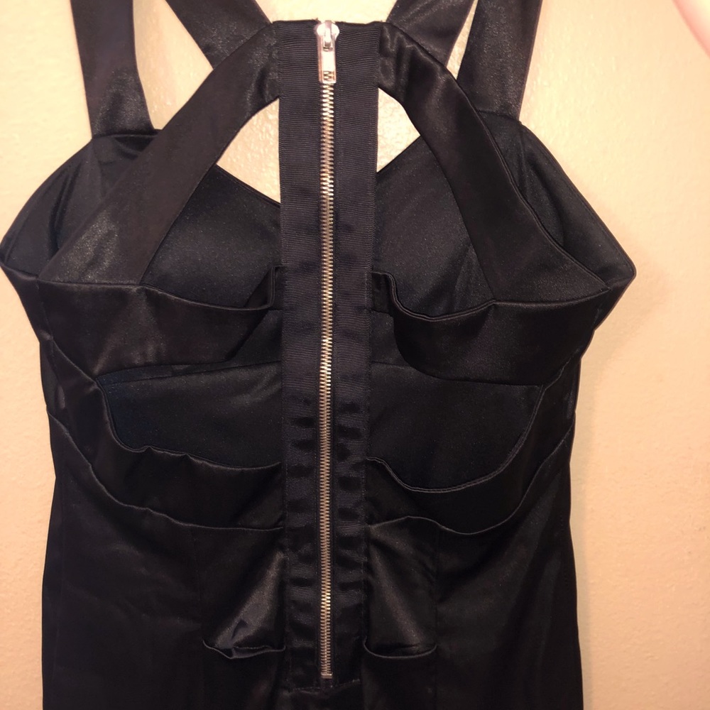 Silky black dress (before the knee)